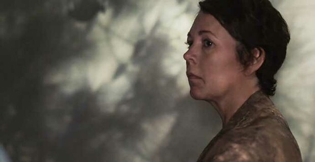 The Lost Daughter by Maggie Gyllenhaal Filmstill