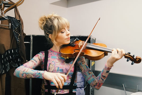 Lindsey Stirling und ihre Violine; Foto: Manfred Horak